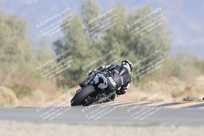 media/Oct-04-2025-CVMA (Sat) [[408bcdd6e4]]/Race 13-Amateur Supersport Open/